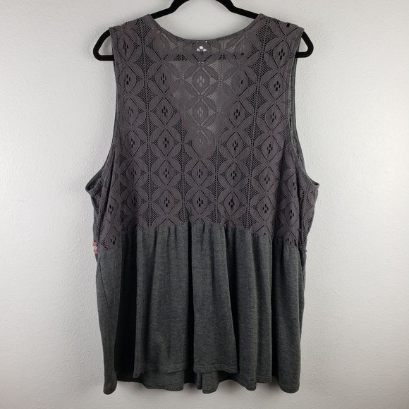 Torrid Women's Size 4 Gray Embroidered Vneck Tank Top Lace Panel Back - Picture 5 of 8
